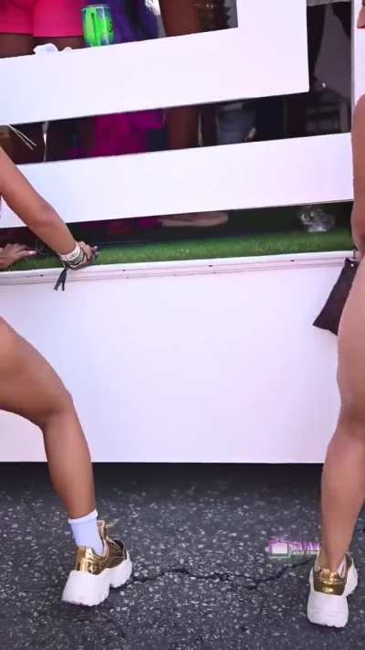 Katherine (@lovedbykatherine)