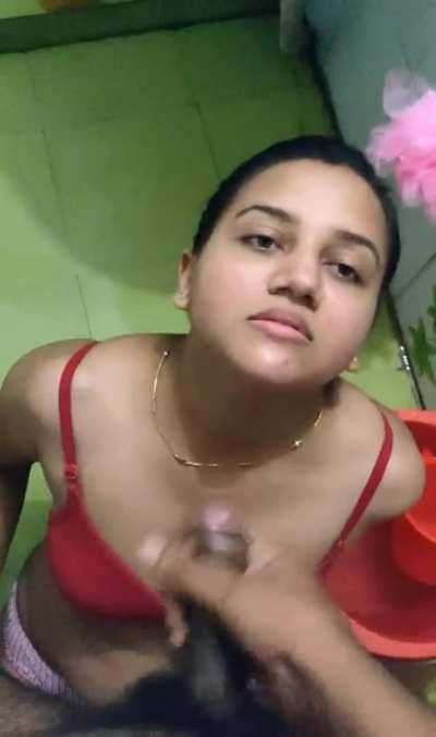 Cute Desi Bhabi gives BJ and cum on face COLLECTION[5vids/7+mins/11Pics][link👇]