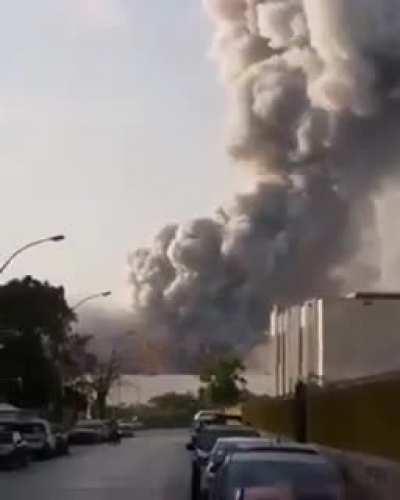 Beirut Explosion from about 500 to 700m away 08/04/2020