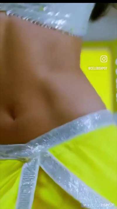 Shriya saran sexy navel 💦🔥