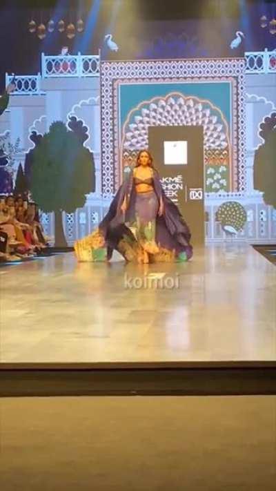 The cleavage queen Malaika Arora walks on ramp in Lakme Fashion Week 2022..