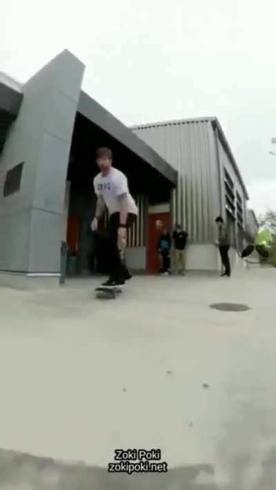 praise the camera man