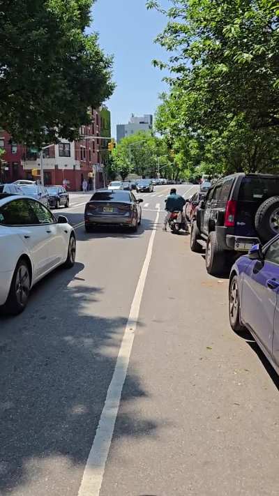 Scooter vs Driver, Everybody Sucks Here