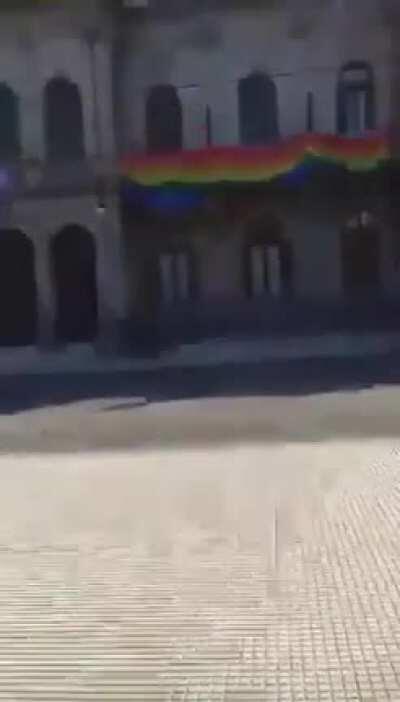 Edificio mas Lgtgu de cada ciudad dia 1