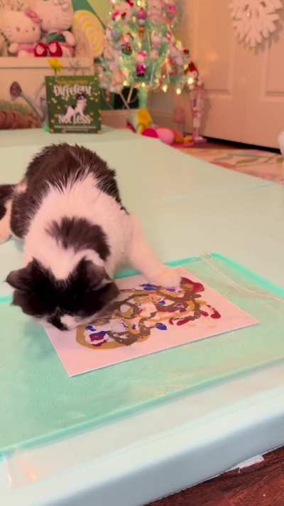 Painting with Phoebe: Kim’s Meowsterpiece from James ❤️