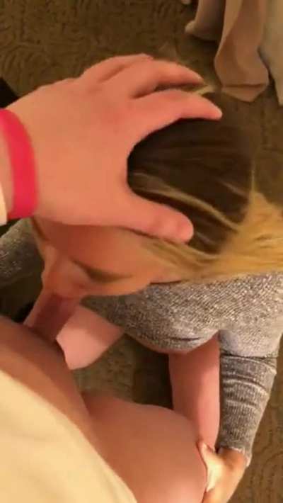 Amateur Deepthroating and Facial