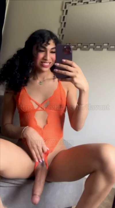 Would you have fun with a girl like me ?