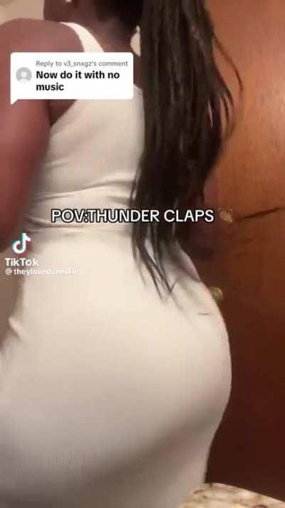 Thunder claps&eth;