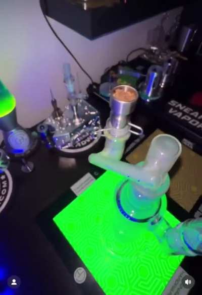 Fuckit Friday🤪. Anyone else vape in here? Is vaping allowed here? If not, I’ll just observe from now on. Love all the videos I’ve seen in this sub🤘. Cheers✌️