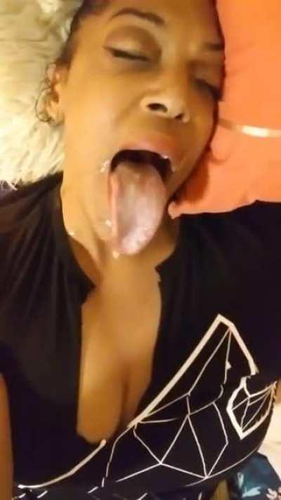 Longtonguegoddess wants some nut