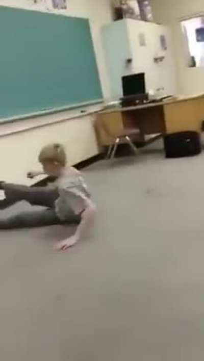 He sat back down like nothing happened lmao.