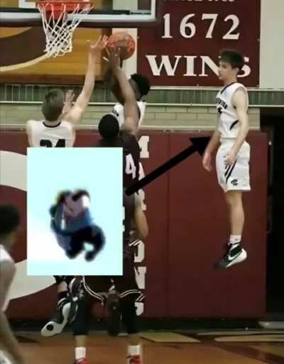 At least the others are trying to get to the ball-he's just aura farming😭