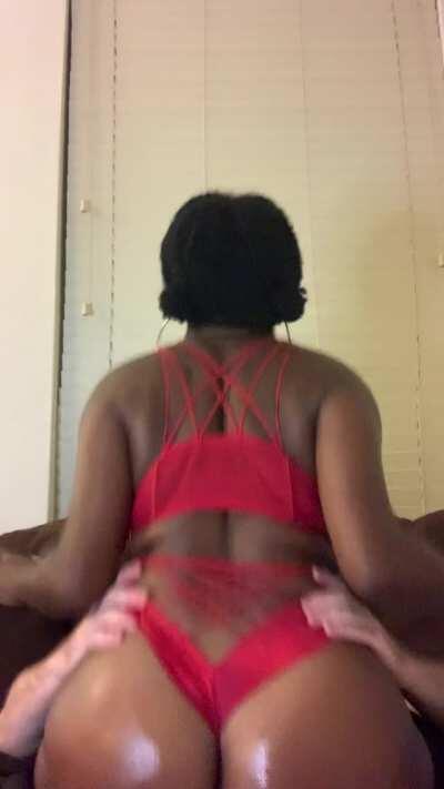 Texas girls know how to ride 🐎