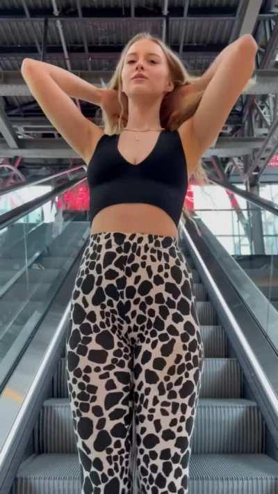 Flashing in public should be a sport