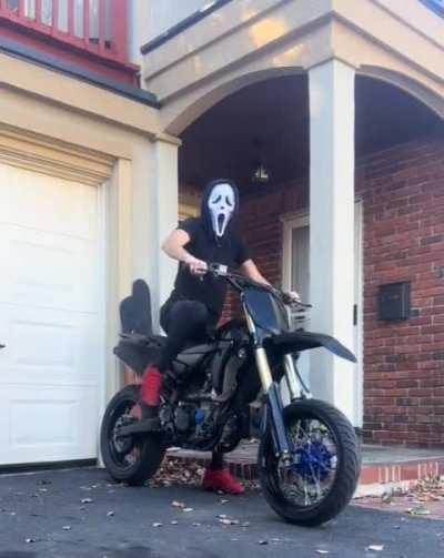 Trying to make a cool Halloween video gone wrong 