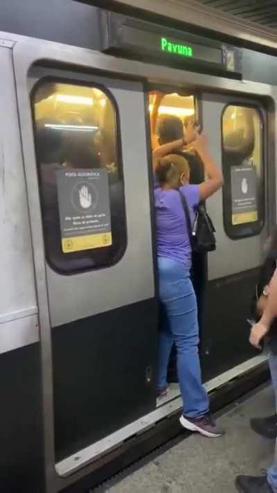 That’s it just poke her in 😂