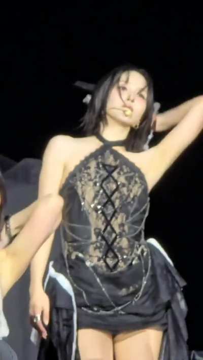 250416 Mina looking beautiful