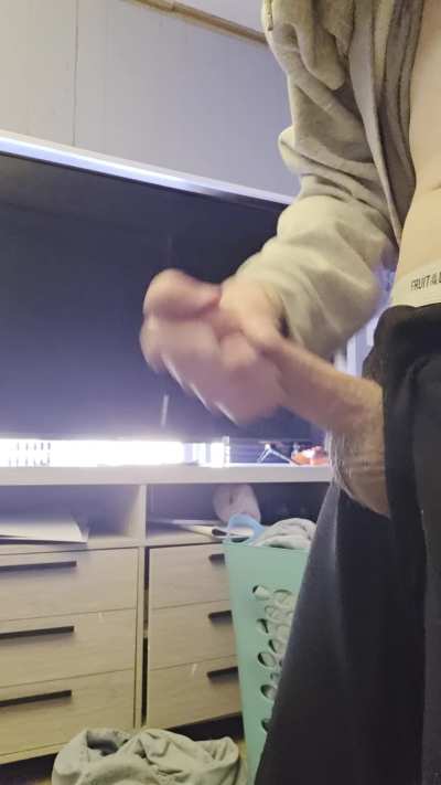 [30] Woke up with morning wood and had to knock it out before work 14 hours here I cum