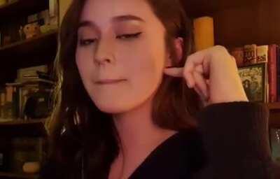 She knows 👅 — Vietnamese x German