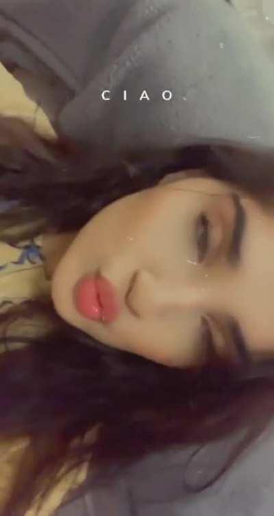 Cute 🥰!! Will post her nude after 500 upvotes ⬆️