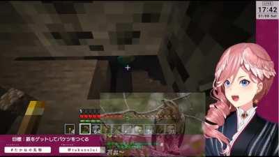 Takane Lui-nee making HoloBird proud for 24 seconds (while playing Minecraft)