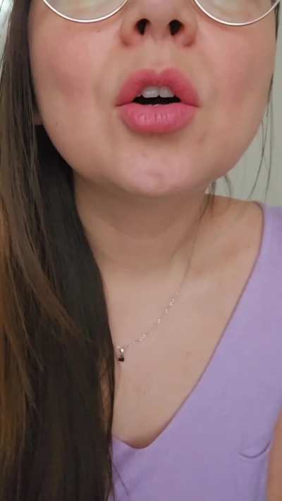 Look how my uvula vibrates waiting for you to hold on tight