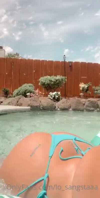 Lauren Sangster (IG: @lo_sangstaaa)