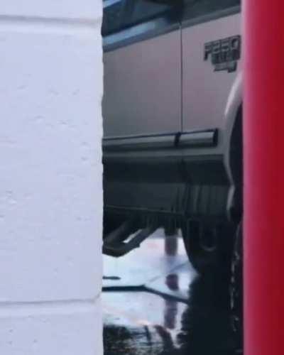 How it feels to drive a Ford F-250