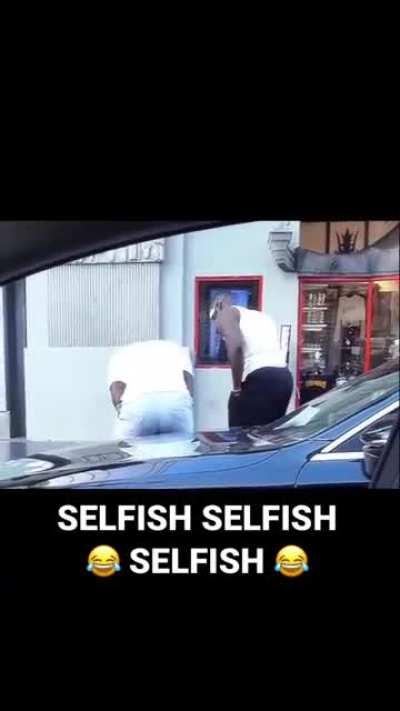 Wholesome: Men complimenting each other🤜🤛