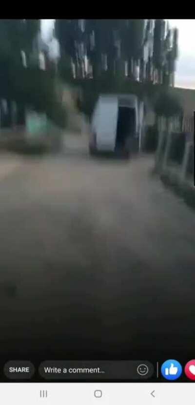 Consilier local Pnl şi viitor consilier local Pnl din județul Iași fac Live-uri pe Facebook. Ei nu fac campanie :))) Filiala locală Pnl condusã de Chirica şi Alexe a scãpat de sub control. Au ajuns mai rău ca pesediştii. Postarea nu are legătură cu acest 