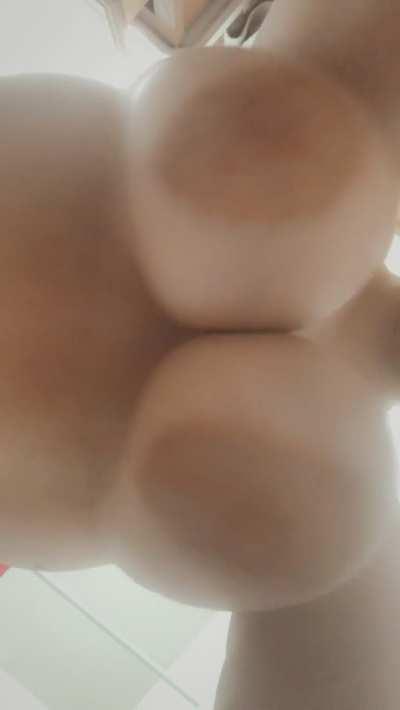 Don’t stare too long, you could get hypnotized. [f] [OC]