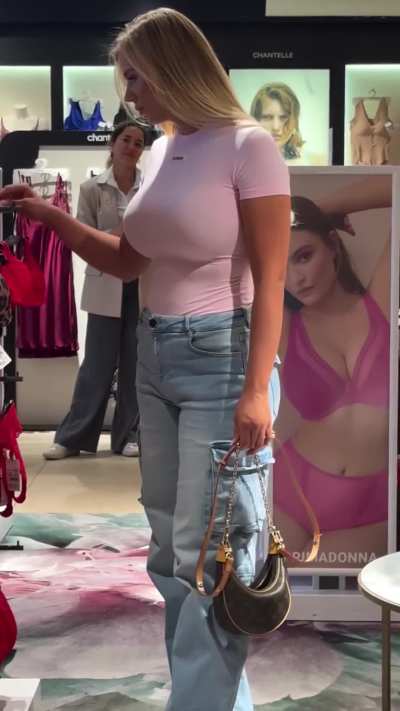 bra shopping