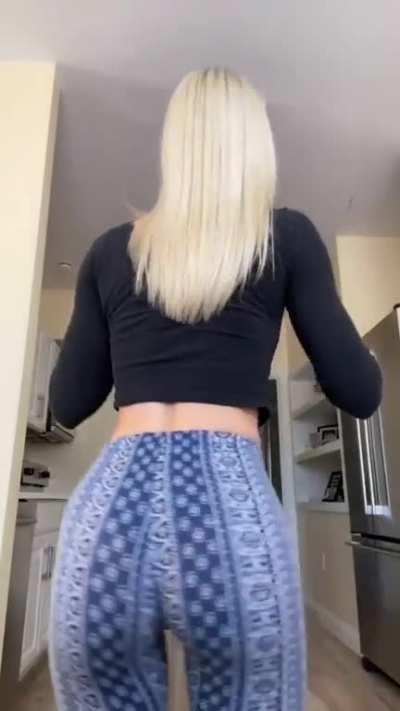 She's back y'all 😍 in higher quality too lol