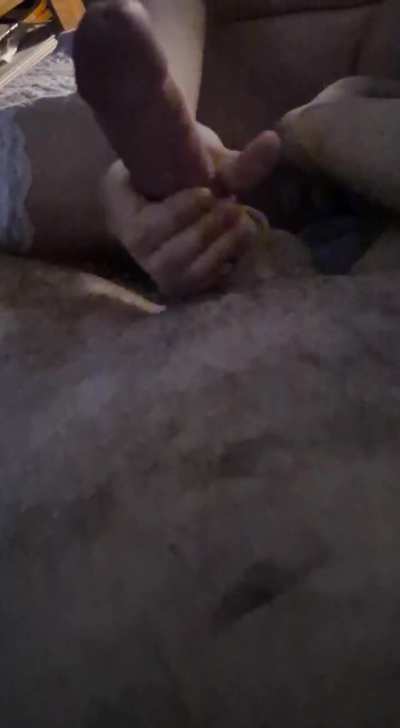 She couldn’t hold it anymore when playing with each other