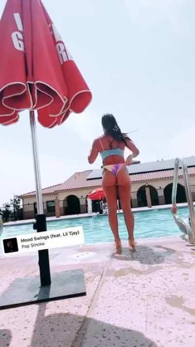 Former MMA fighter and now Boxing and Muay Thai coach Peggy Ross