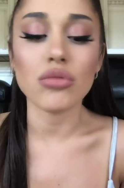 jacking off so fucking hard to just her face