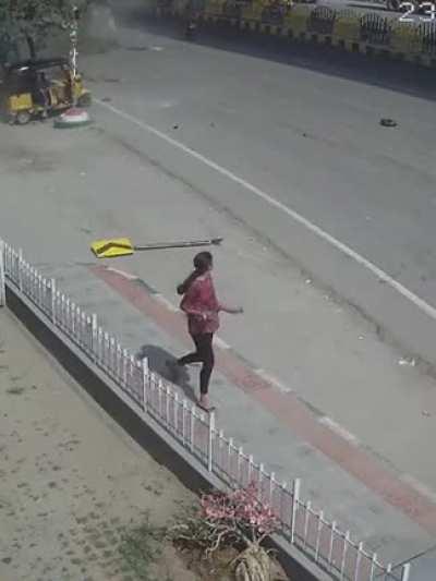 The Weasley Brothers seem to have run out of gas before making it to hogwarts