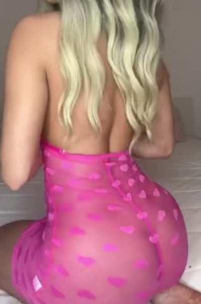 Only bad bitches can wake up naturally beautiful 🤩