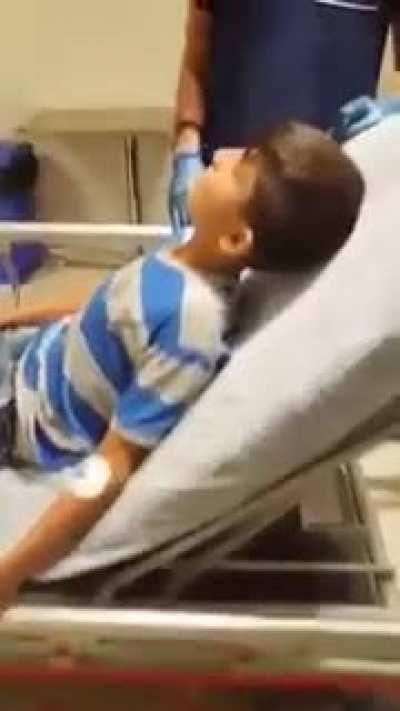 Человек-свисток, человек-свисток, его преследует тяжёлый рок... А.Варум