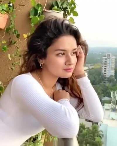 Avneet drives me IN-sane !!