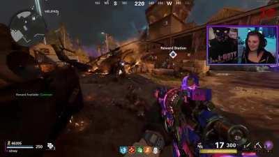 a mimic in my game glitched and i thought there was only one necessary thing to do...