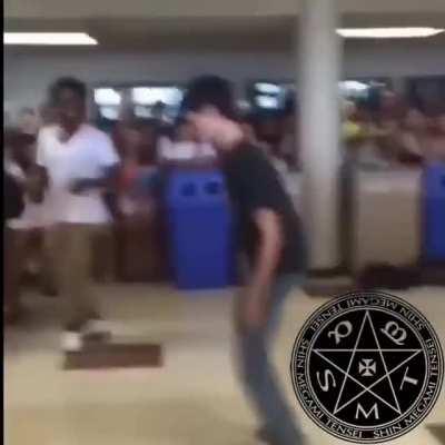 Persona VS shin megami tensei 😎