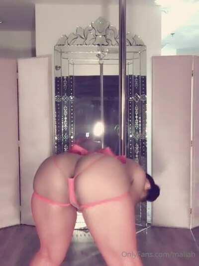 Hope you like some hair down there; Maliah