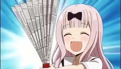 yo: voy a la cocina sin que mi mama se entere Y SE ENTERA. mi mama: