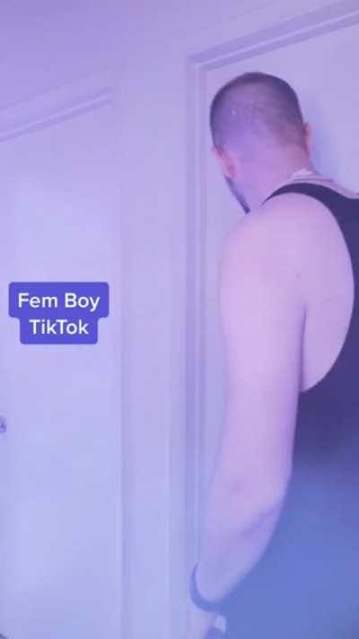 This is why I don't have tik tok..whuutt?