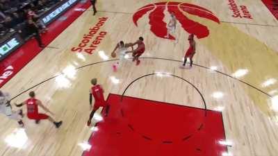 [Highlight] Gradey takes a charge from Giannis (w/ replay)