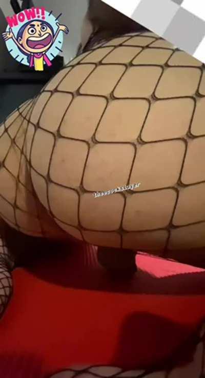 who wants to shove their cock inside my ass? 🤔🙈