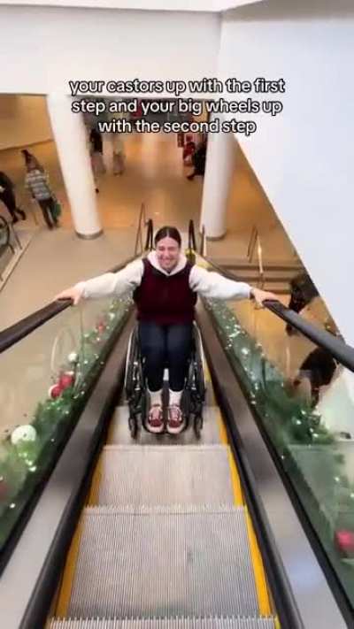 Wheels and escalators can mix 🫶🏻