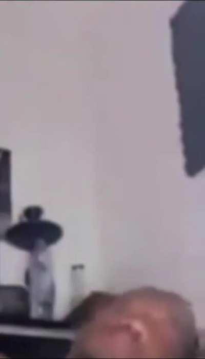 Man removes appendix during sleep surgery 