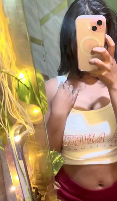 Boys get their wild side out at night… lucky for you, I’m available (f)